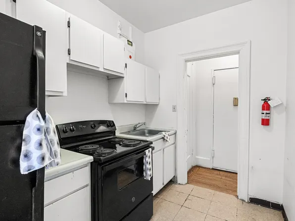 834 Riverside Drive image 7 of 14