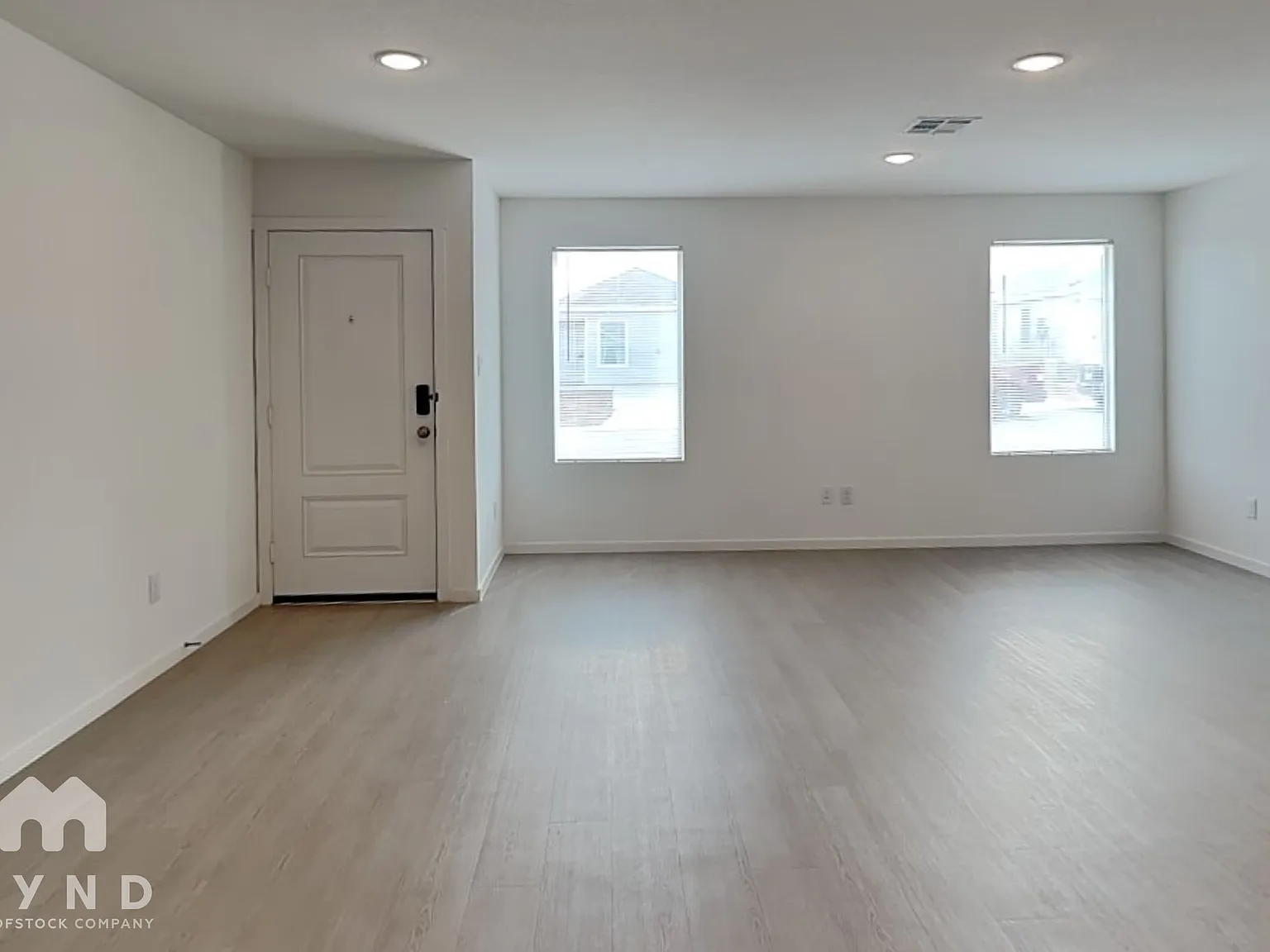 4 bed, 2.0 bath, 1375 sqft, $1,495 — Photo 2