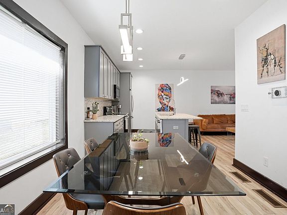 3rd image of 1076 Center St NW