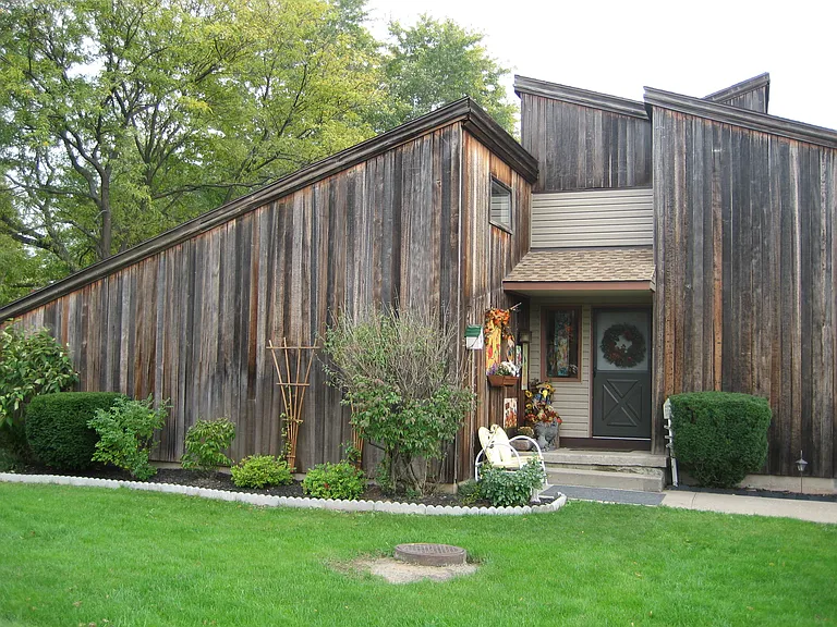 Viking Apartments and Townhomes — Photo 36