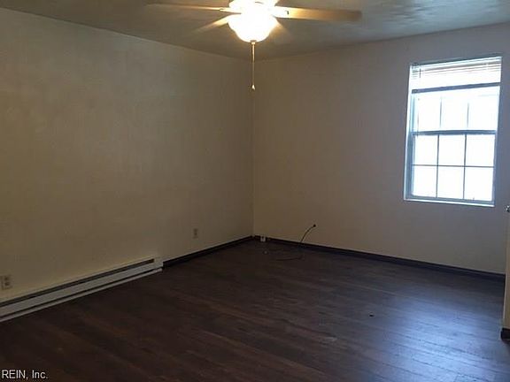 3rd image of 3609 Turnpike Rd APT A