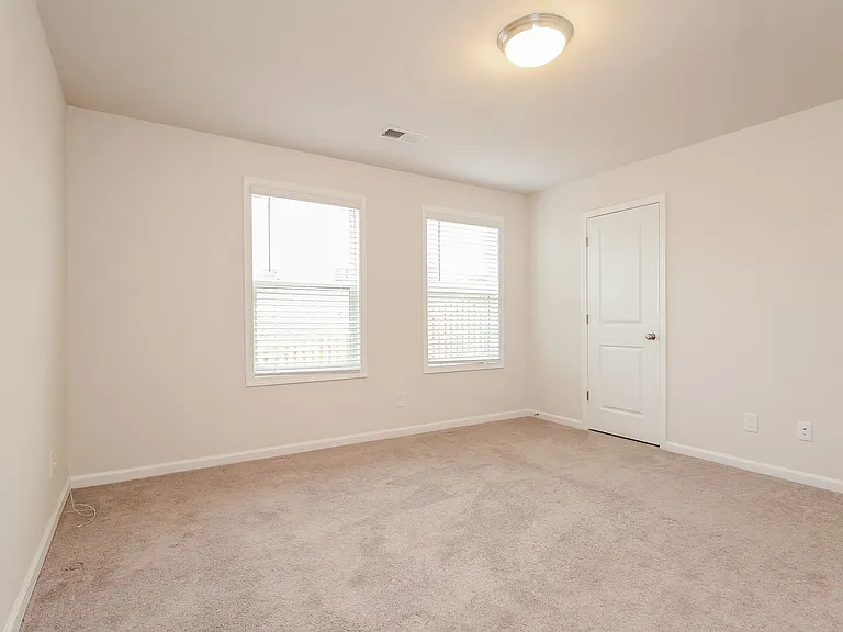 10 Oak Rose Dr — Photo 6