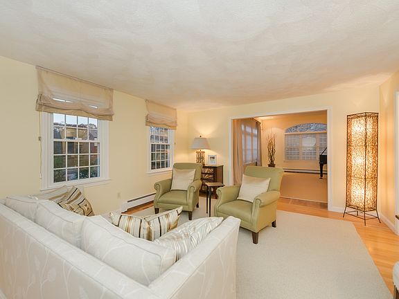 3rd image of 65 Pamela Dr