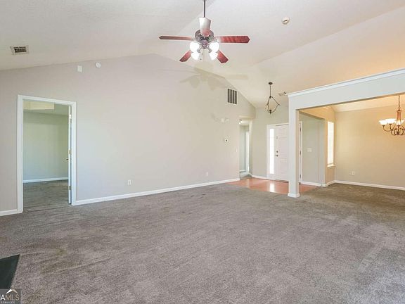 4th image of 375 Stone Ridge Way