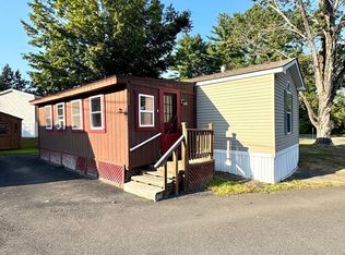 42 Adams Rd UNIT 10, Greenfield, MA 01301