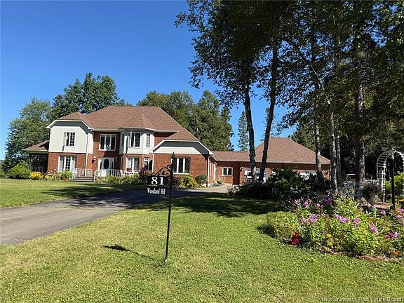 2nd image of 81 Woodland Hl