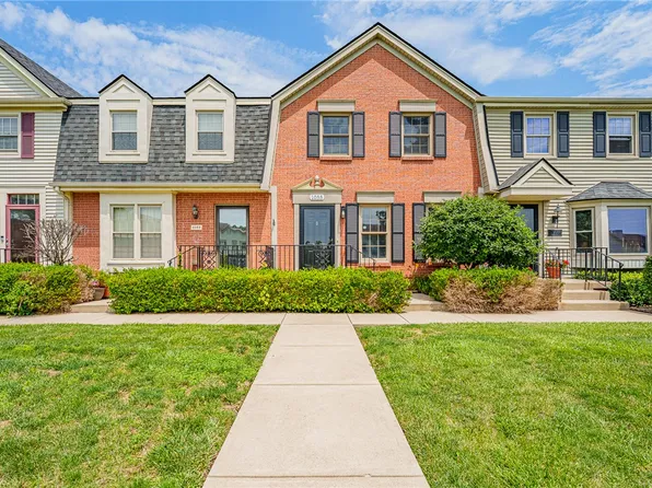 1055 Beryl Trl, Dayton, OH 45459