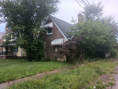 12353 Wilshire Dr, Detroit, MI, 48213