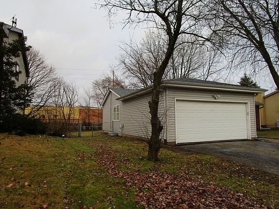 2nd image of 10922 Janice Dr