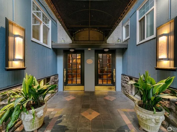 403 Terry Ave, Seattle, WA 98104
