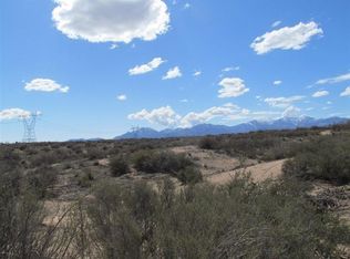 5772 Pythagoras Rd, Oak Hills, CA 92344