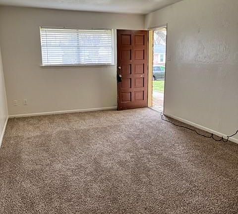 3rd image of 9422 Tooley Dr