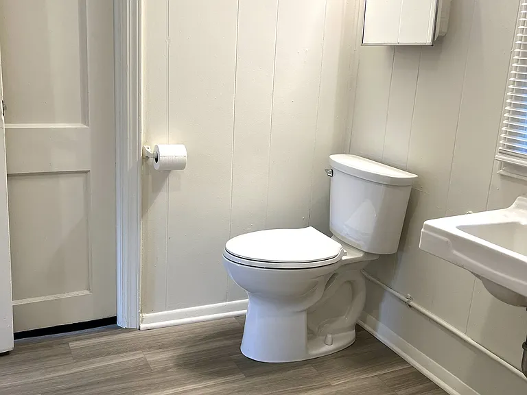 21 Maple Ave — Photo 7