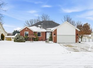 3188 Fanone Dr, Port Huron, MI 48060