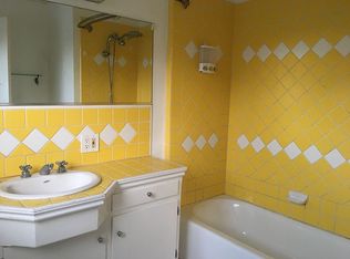 5015 Cahuenga Blvd #5015, North Hollywood, CA 91601