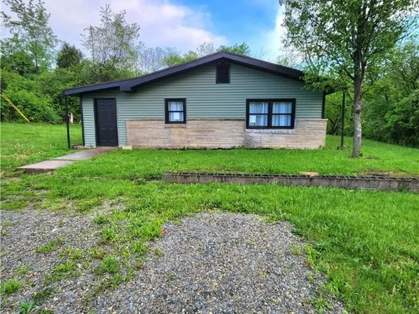 200 Chapel Dr, Caldwell, OH 43724