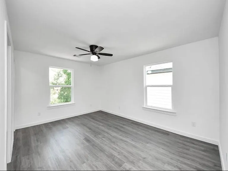 2322 Wavell St #A-B — Photo 16
