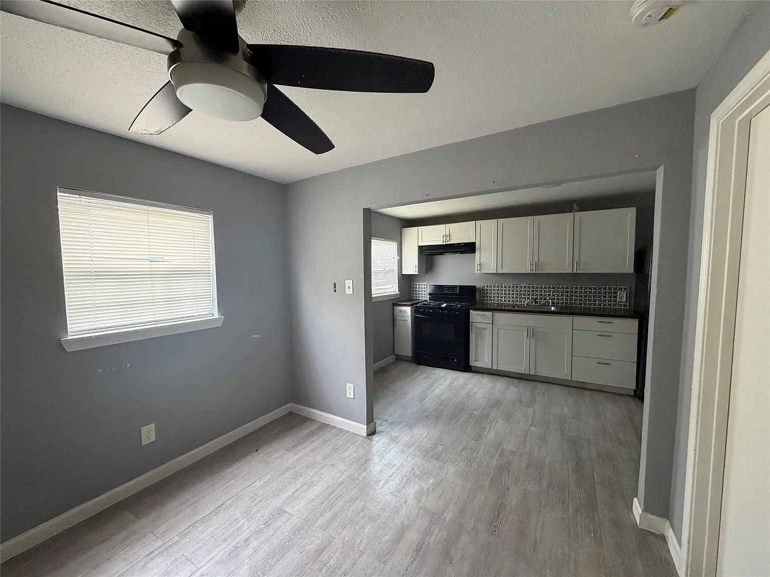 1 bed, 1.0 bath, 500 sqft, $670 — Photo 3