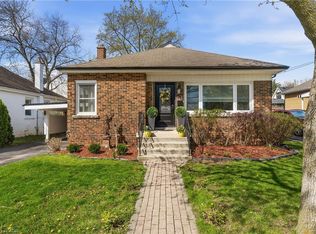 31 Cameron Ave, Hamilton, ON L9H 1P6