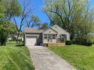 1337 NE Marvin Ct, Kansas City, MO 64118