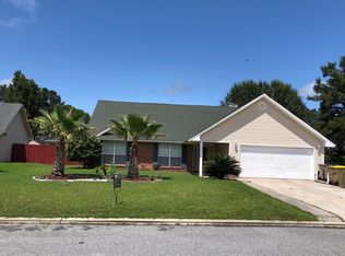 80 Teal Lake Dr, Richmond Hill, GA 31324