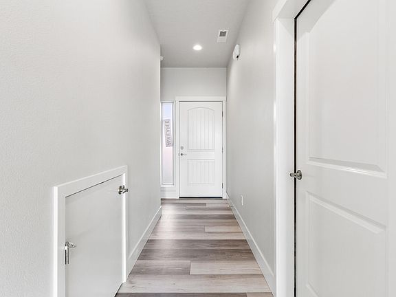 4th image of 7559 Grapevine Ct