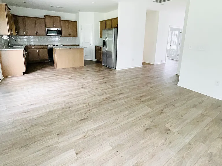 313 Winston Way — Photo 7