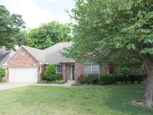 4331 E 70th St S, Tulsa, OK 74136