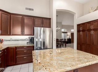 8807 E Saguaro Blossom Rd, Gold Canyon, AZ 85118