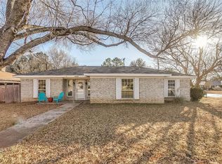 1400 Timberline Dr, Benbrook, TX 76126