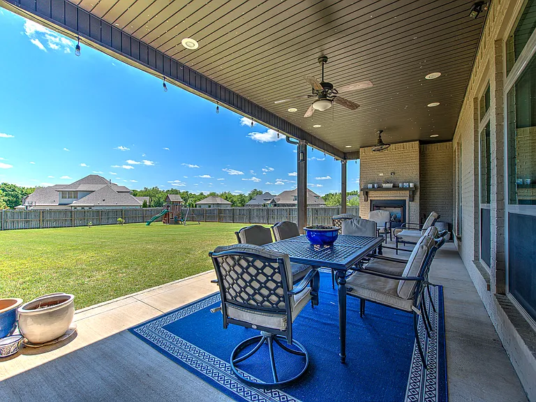 1007 Bendelow Dr — Photo 20