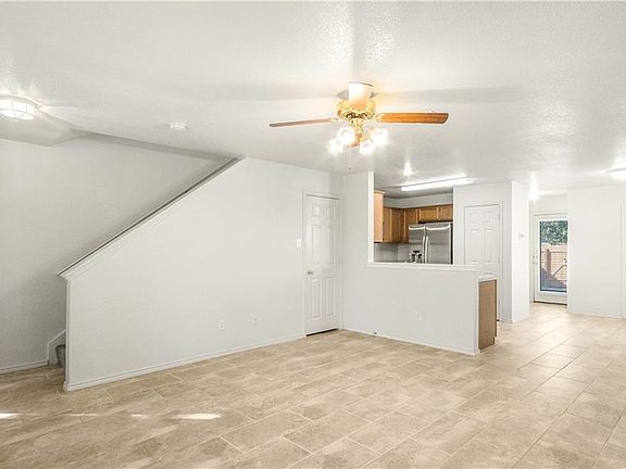 5th image of 2310 Melissa Oaks Ln