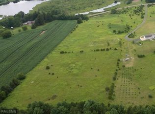 26 Quinlan Ave, Lindstrom, MN 55045