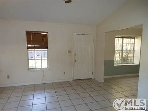 4th image of 1809 Gina Dr