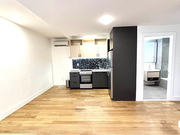 4th image of 200 Linden Blvd #2H