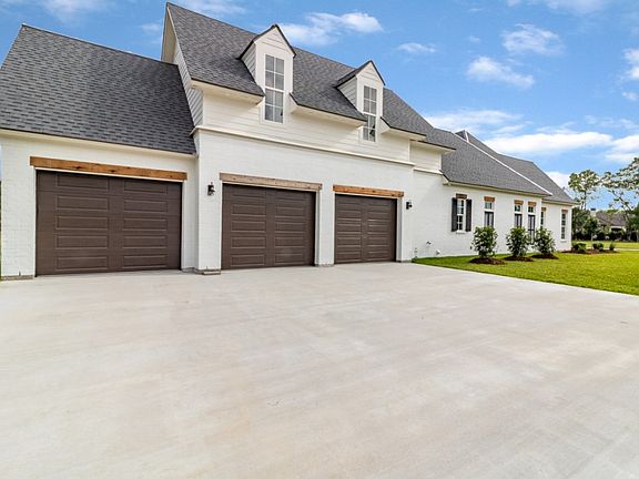 3rd image of 106 Greyford Dr