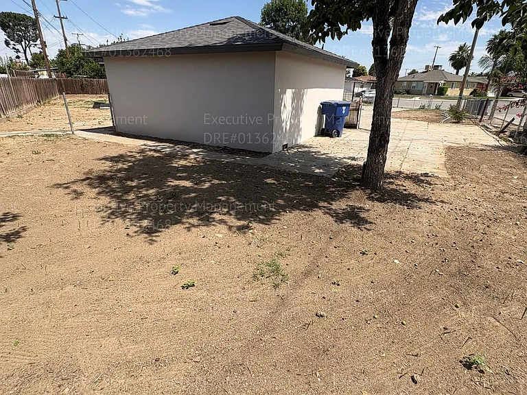 1928 Doolittle Ave — Photo 31