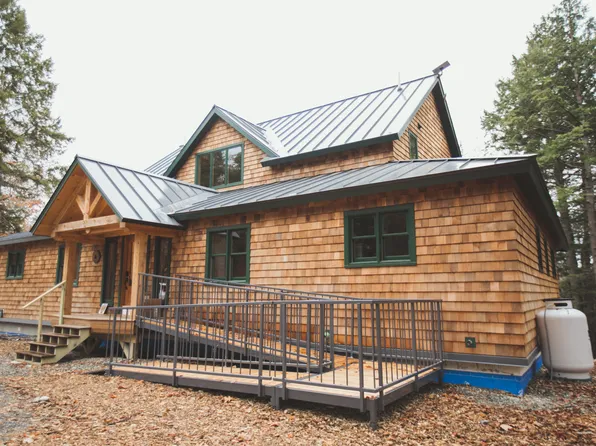 51 Brook Trout Ln, Mount Vernon, ME 04352