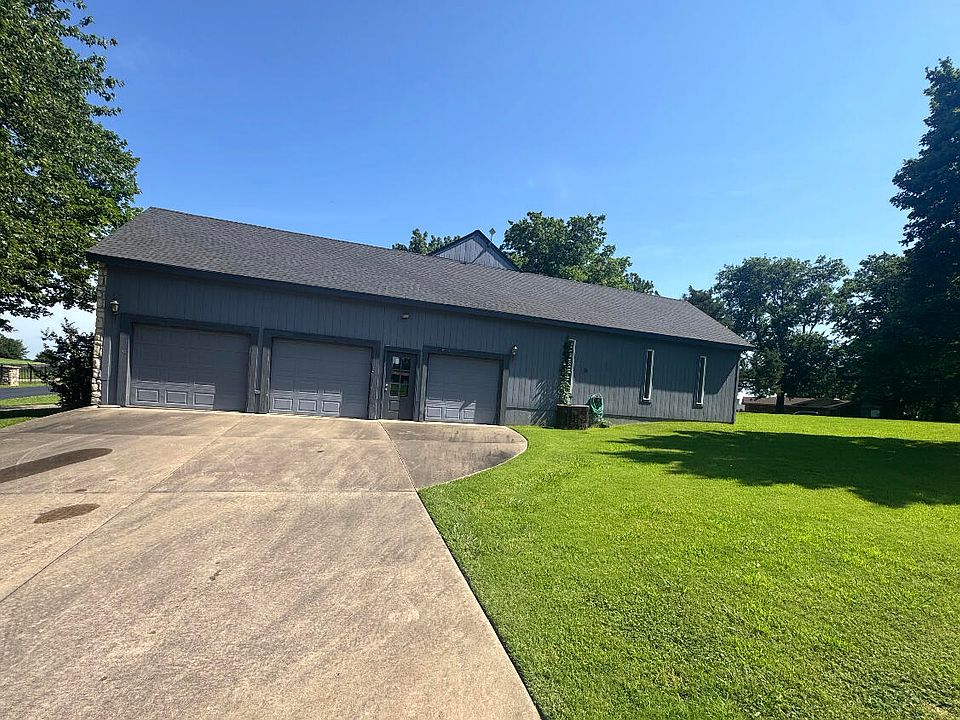2nd image of 30530 Orchard Ln