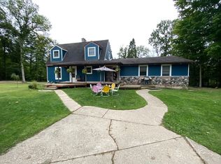 207 Martins Dr, Stanton, MI 48888