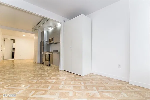 Rented by Citi Habitats | media 11