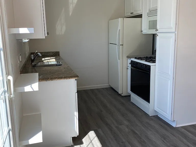 3268 Briggs Ave #A — Photo 12