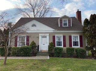 116 Hilburn Rd, Scarsdale, NY 10583