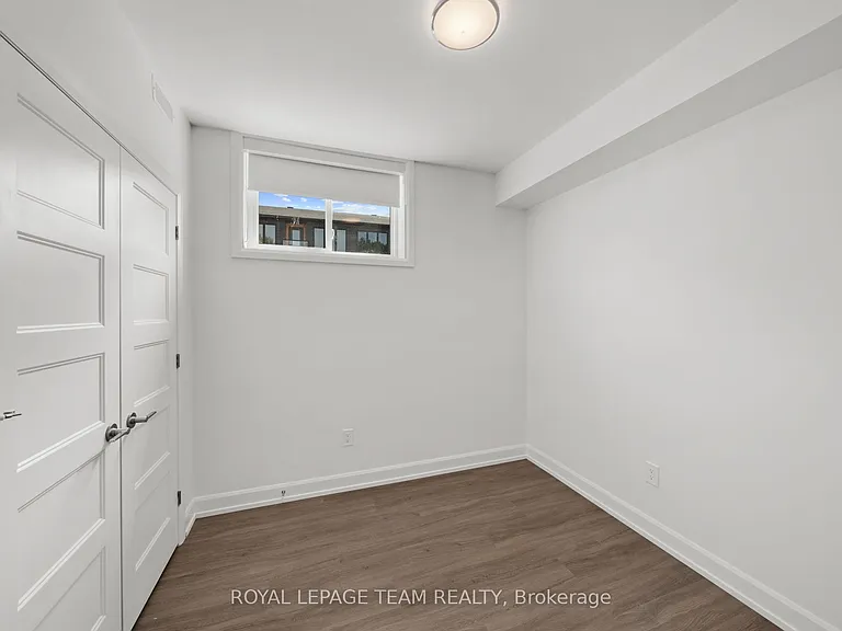 998 Hollington St #LOWER — Photo 20