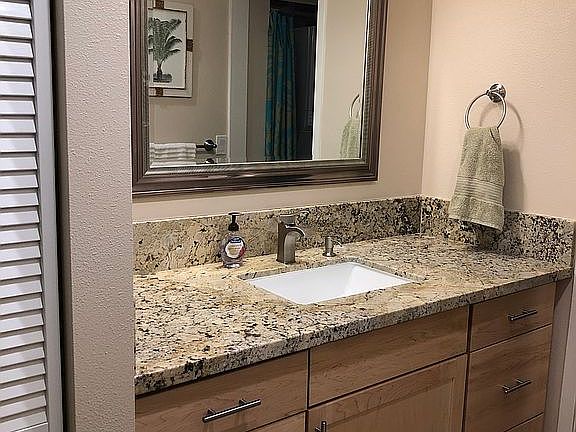 3rd image of 78-7070 Alii Dr APT B305