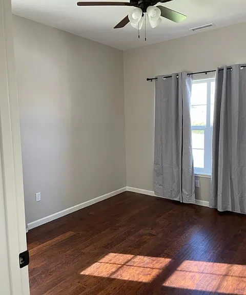 2111 Oregon St — Photo 6
