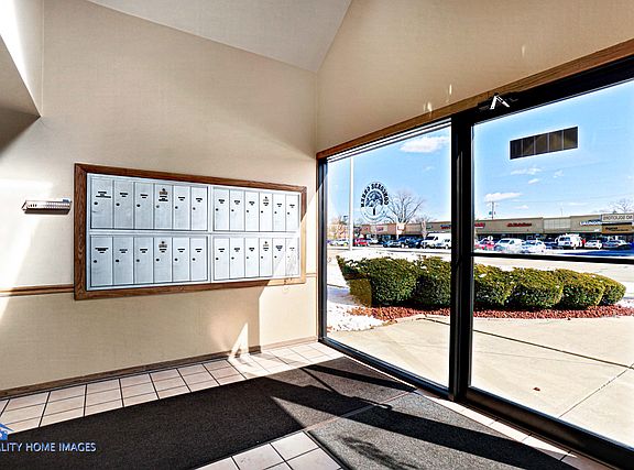 2nd image of 10320 S Central Ave #203
