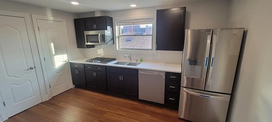 1st image of 6119 N Wolcott Ave