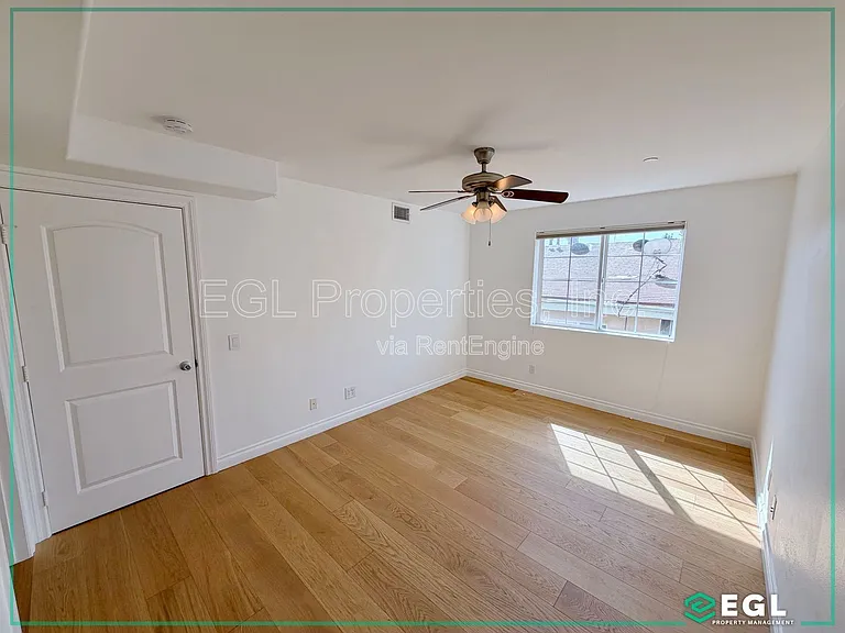 1521 S Hayworth Ave #102 — Photo 13