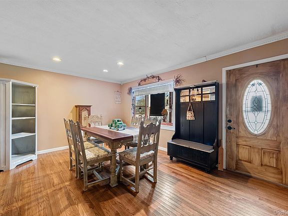 5th image of 17 Perry Road